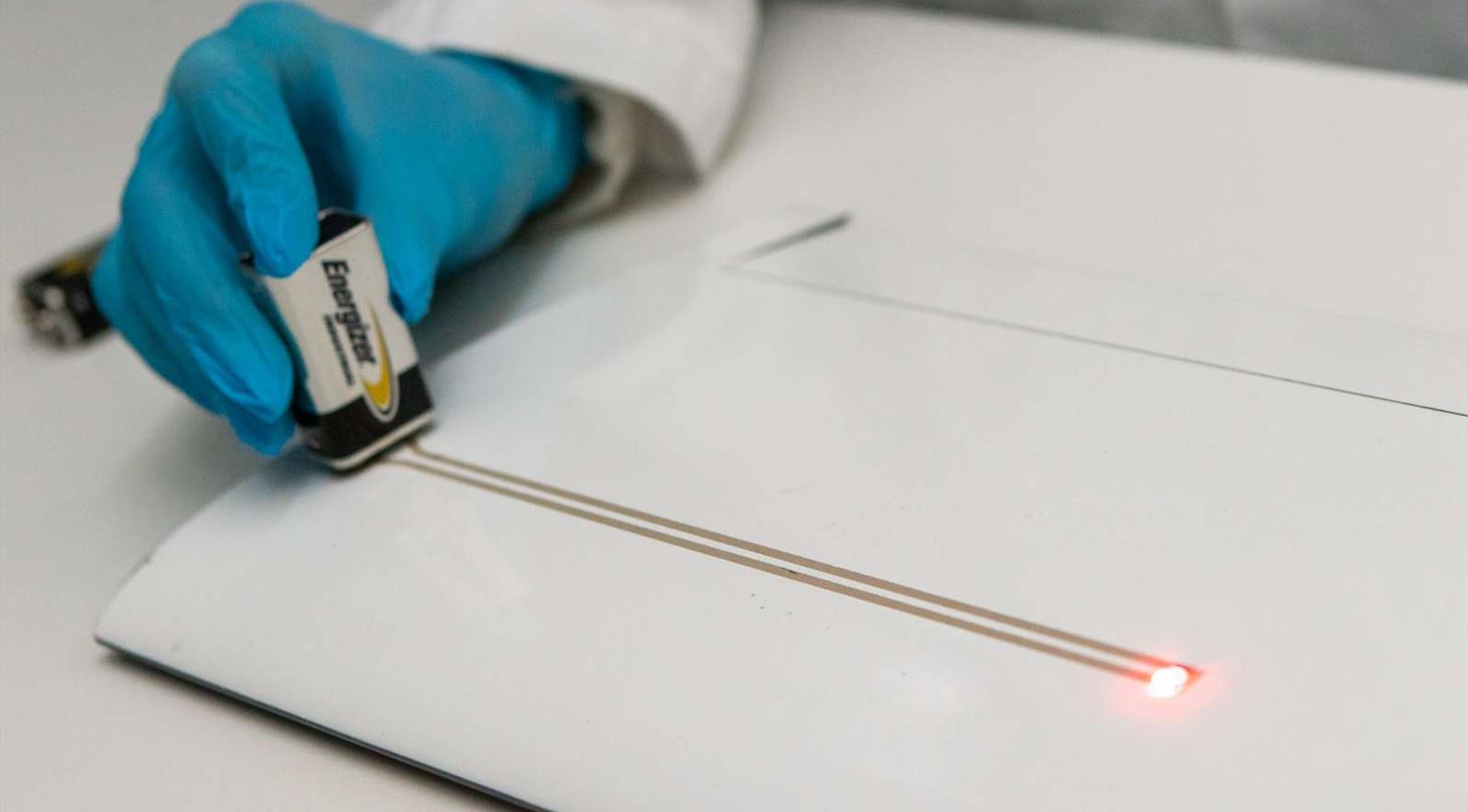 Batteri og elektronik på dronevinge